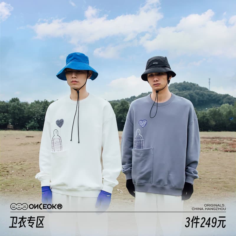 [249 Yuan Escolha 3 peças] Playhouse Onceok estampado bordado em torno do pescoço Casual casal moletom