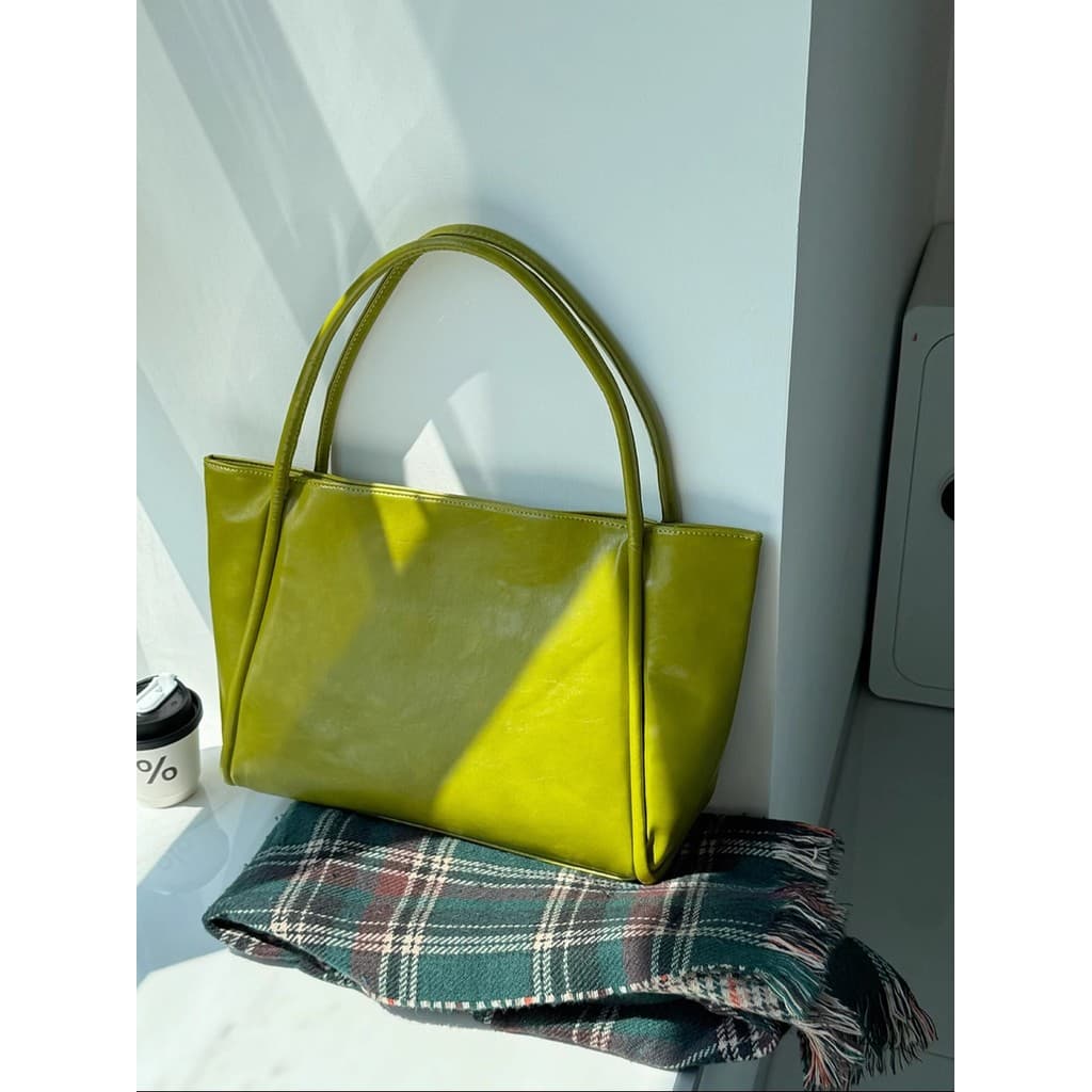 Nova bolsa feminina de grande capacidade sacola simples nicho trabalho Commuter ombro embalagem computador moda bolsa