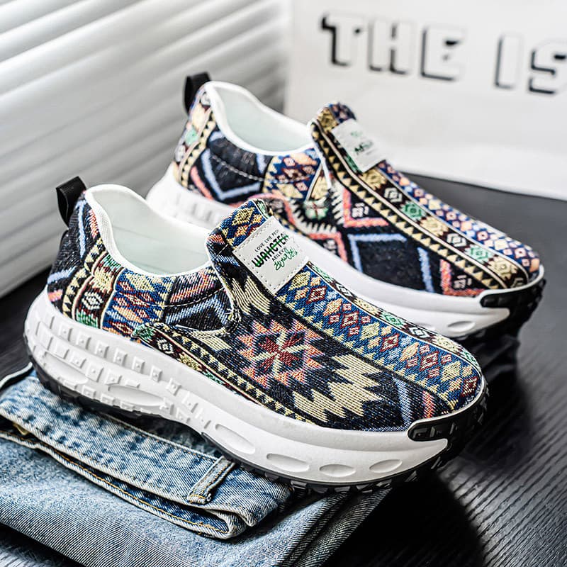 Sapatos masculinos de lona verão Street Wear moda All-Match esportes lazer tendência de sola grossa pessoas preguiçosas