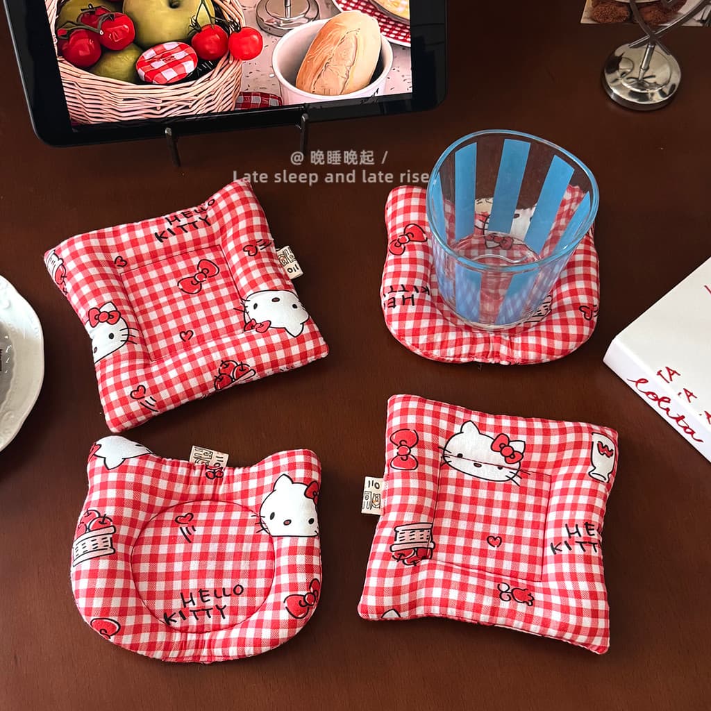 Bonito dos desenhos animados vermelho xadrez kt gato Coaster isolamento térmico Anti-escaldante tecido doméstico tapete