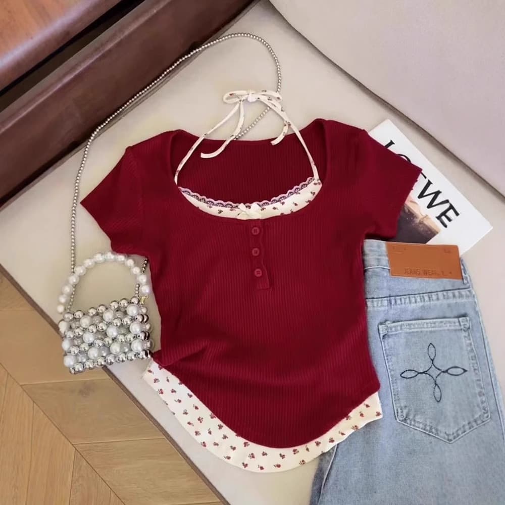 Design Halter pescoço falso de duas peças Floral costura de manga curta camiseta feminina verão novo estilo fino-ajuste