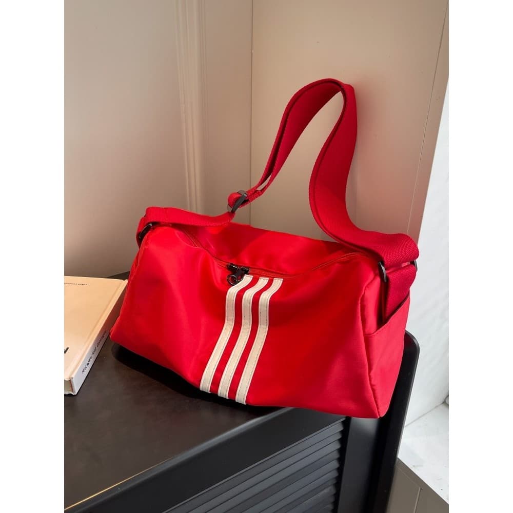 Oxford pano saco feminino 2026 novo estilo moda esportes ginásio saco de viagem de curta distância bolsa de ombro vermel