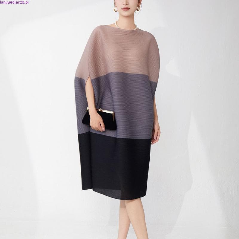 VARLA CLASSY PLEATS OVERSIZED TOP UP E Para Baixo Estilo Coreano Pronto Coleção PREMIUM BANGKOK BKK