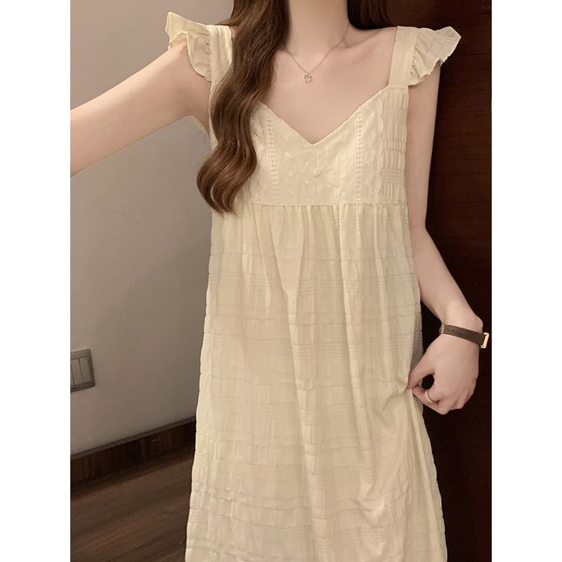 Sling Nightdress feminino verão nuvem algodão 2025 novo estilo verão luz verde v-Tie almofada no peito integrado princes