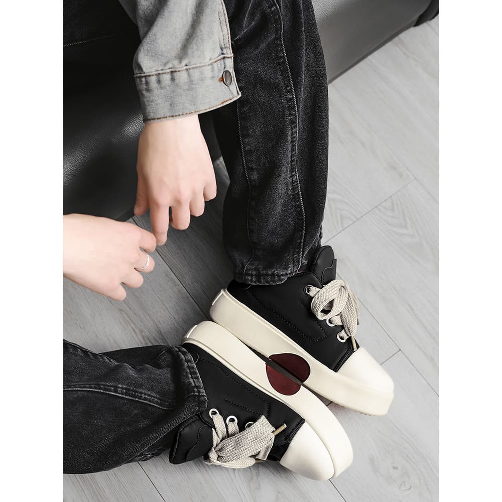 Sapatos masculinos aumentados 2025 primavera verão tênis de couro genuíno moda All-Match sapatos casuais de sola grossa