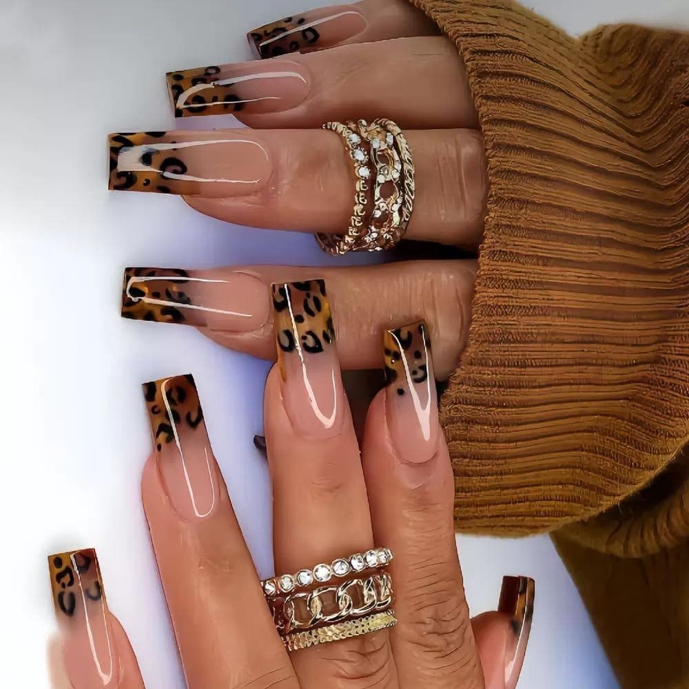 Unhas postiças de tamanho médio em formato de caixão - Unhas postiças com design de estampa de leopardo marrom - Cor em
