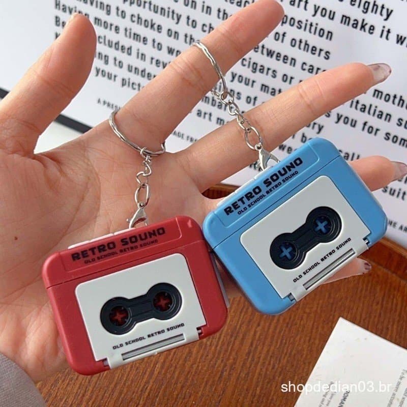 Chaveiro Gravador de Cassetes Clássico - Acessórios para Mochila - Pingente Criativo - Mini Reprodutor - Presente Comemo