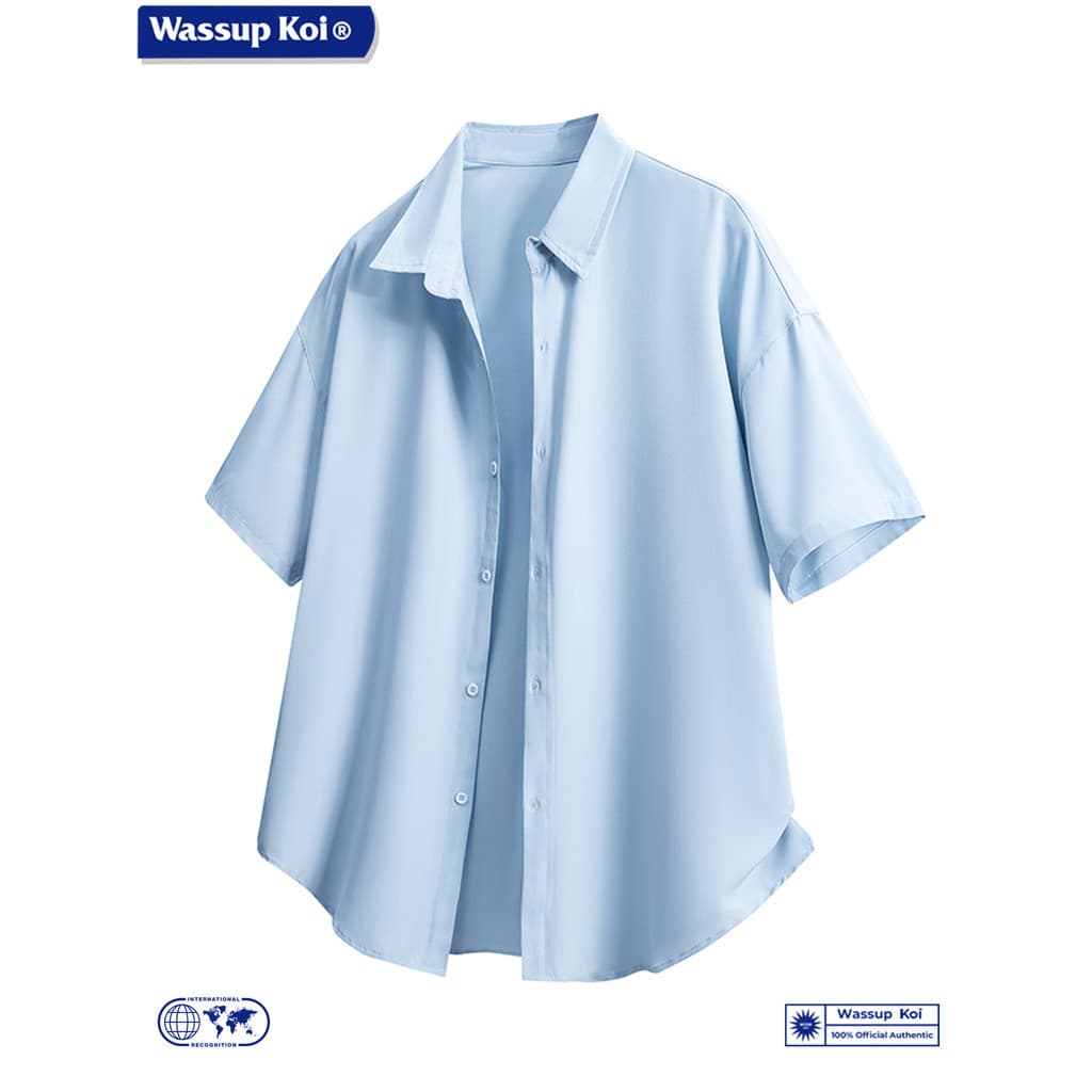 WASSUP KOI Co-Branded Drape Ice Silk Azul Branco Camisa de manga curta Camisa masculina de meia manga Camisa primavera v