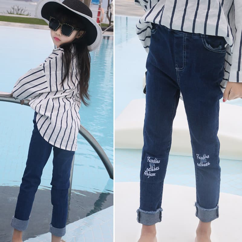 2026 primavera outono novo estilo meninas versão coreana letras bordadas exclusivas Slim-fit pés pequenos crianças todos