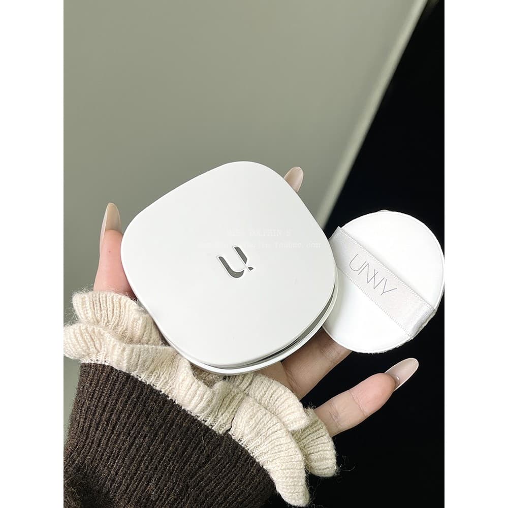 Unny pó prensado configuração maquiagem controle de óleo de longa duração misturado óleo seco pele maquiagem luz fina nã