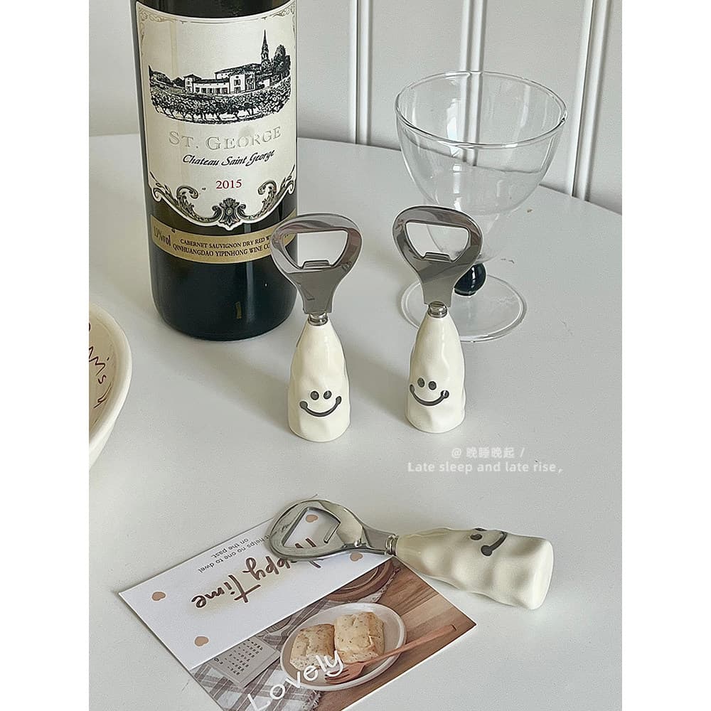 Cor creme de alta aparência Smiley Face saca-rolhas ins estilo alça cerâmica vinho Starter saca-rolhas aço inoxidável re