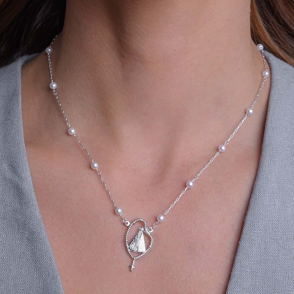 Colar Nossa Senhora com Pérolas com Banho em Prata 925