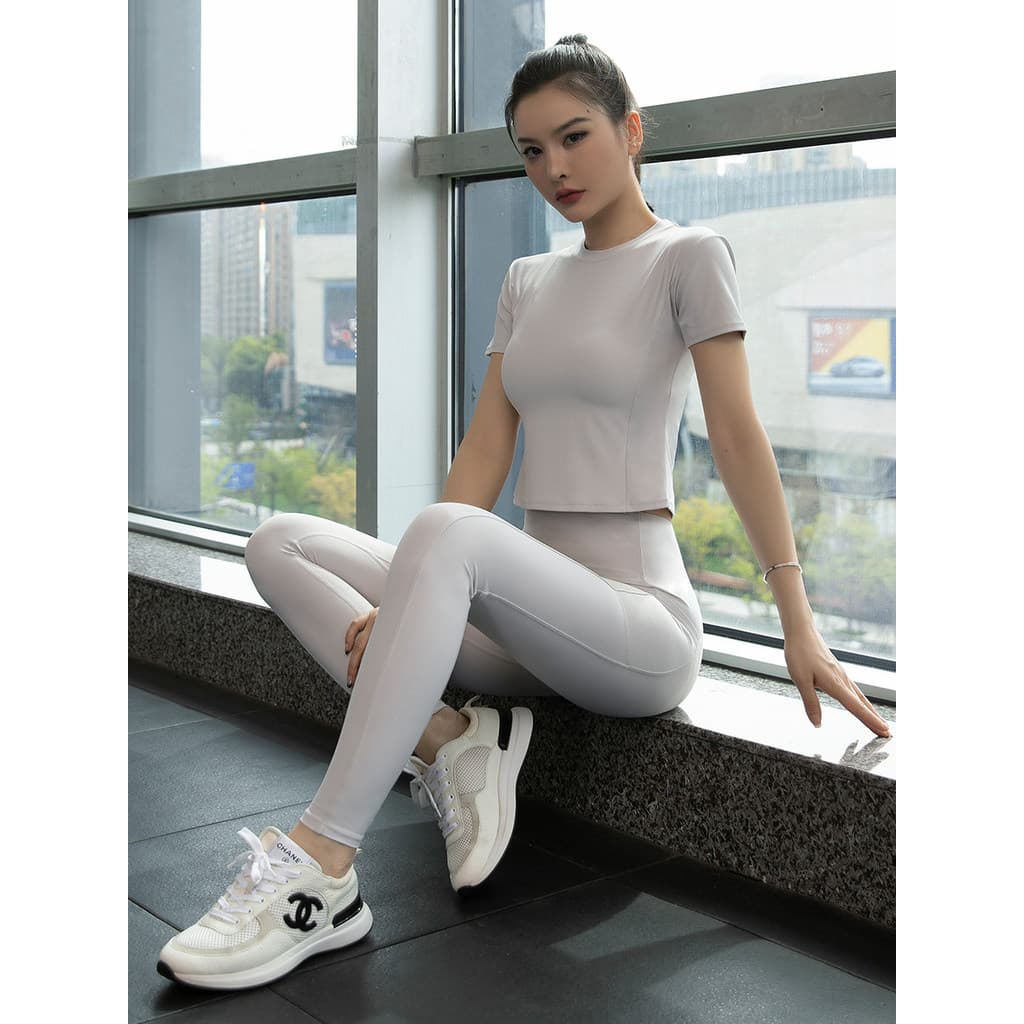 Esportes topo feminino verão yoga camiseta mais magro olhar magro profissional correndo treinamento de Fitness de manga