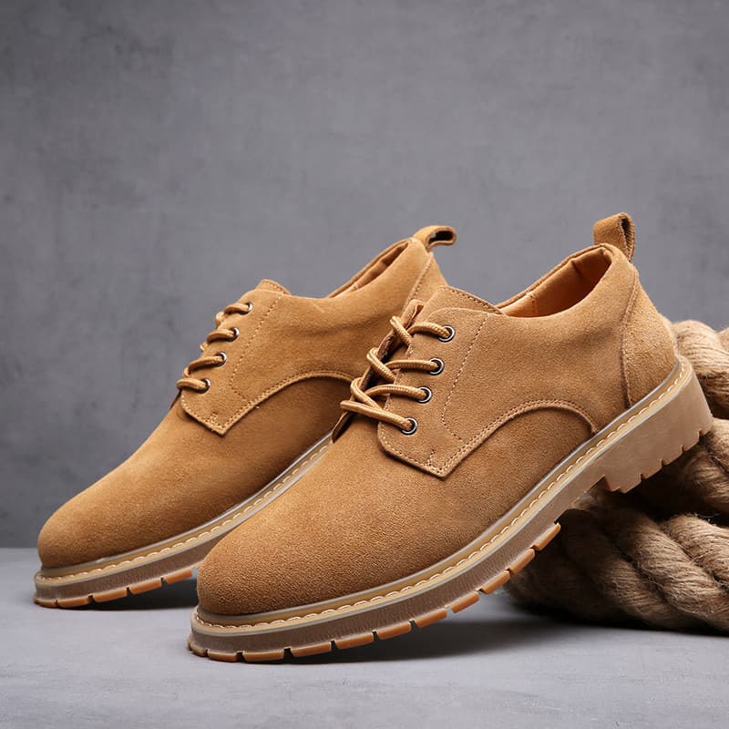 Sapatos de couro masculinos All-Match coreano sapatos casuais 2025 novo estilo na moda macacão britânico tendão de carne