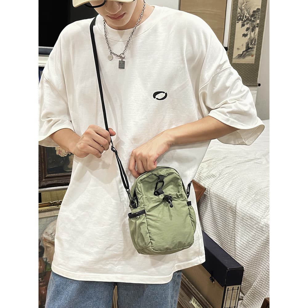 Nicho Design saco do mensageiro masculino versão coreana ins Casual bolsa de ombro leve náilon à prova dwaterproof água