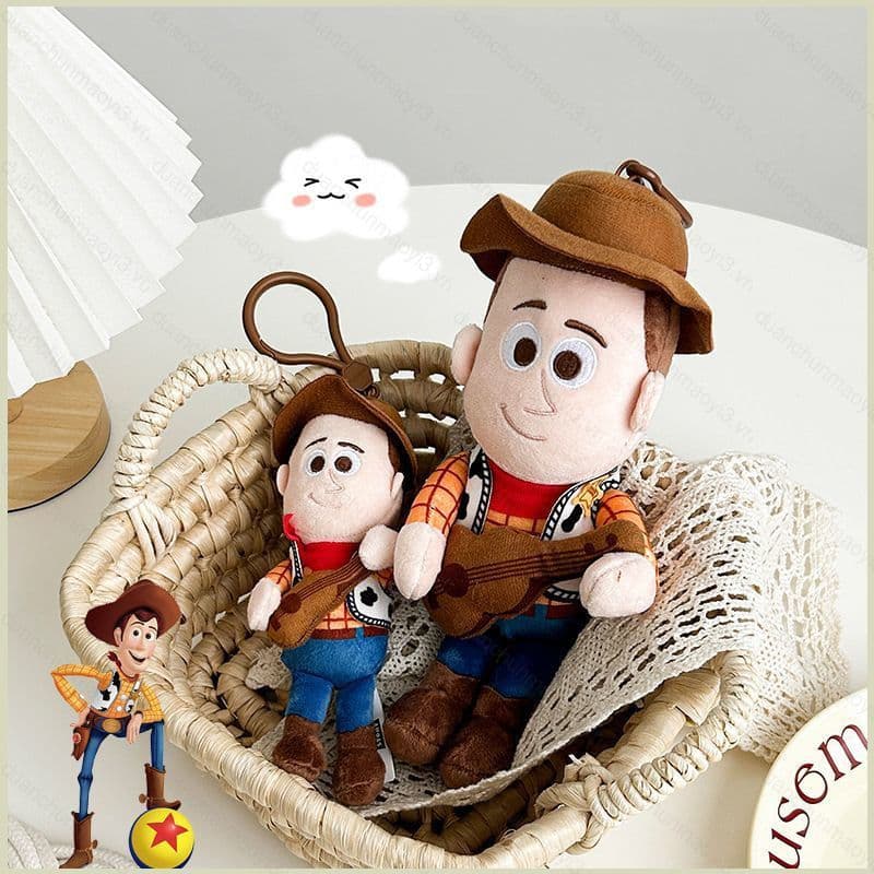 DC3 Bonito Toy Story Woody Com Guitarra Bonecas De Pelúcia Presente Para Crianças Mochila Pingente Buzz Isqueiro