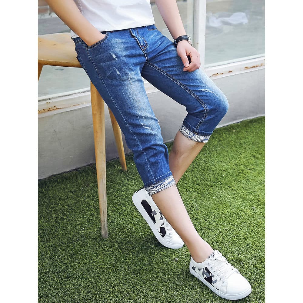 Calças cortadas masculinas Shorts Jeans verão estilo fino 2026 novo estilo calças de ajuste fino 7 pontos Jeans masculin