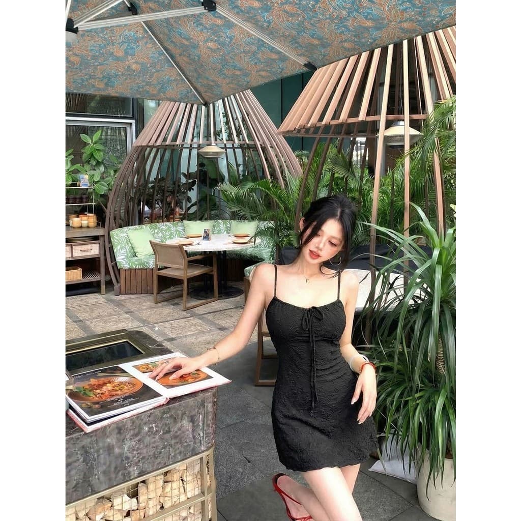 Francês Retro estilingue vestido feminino verão novo estilo atmosfera rendas tubo topo bonito preto Hip-coberto saia cur