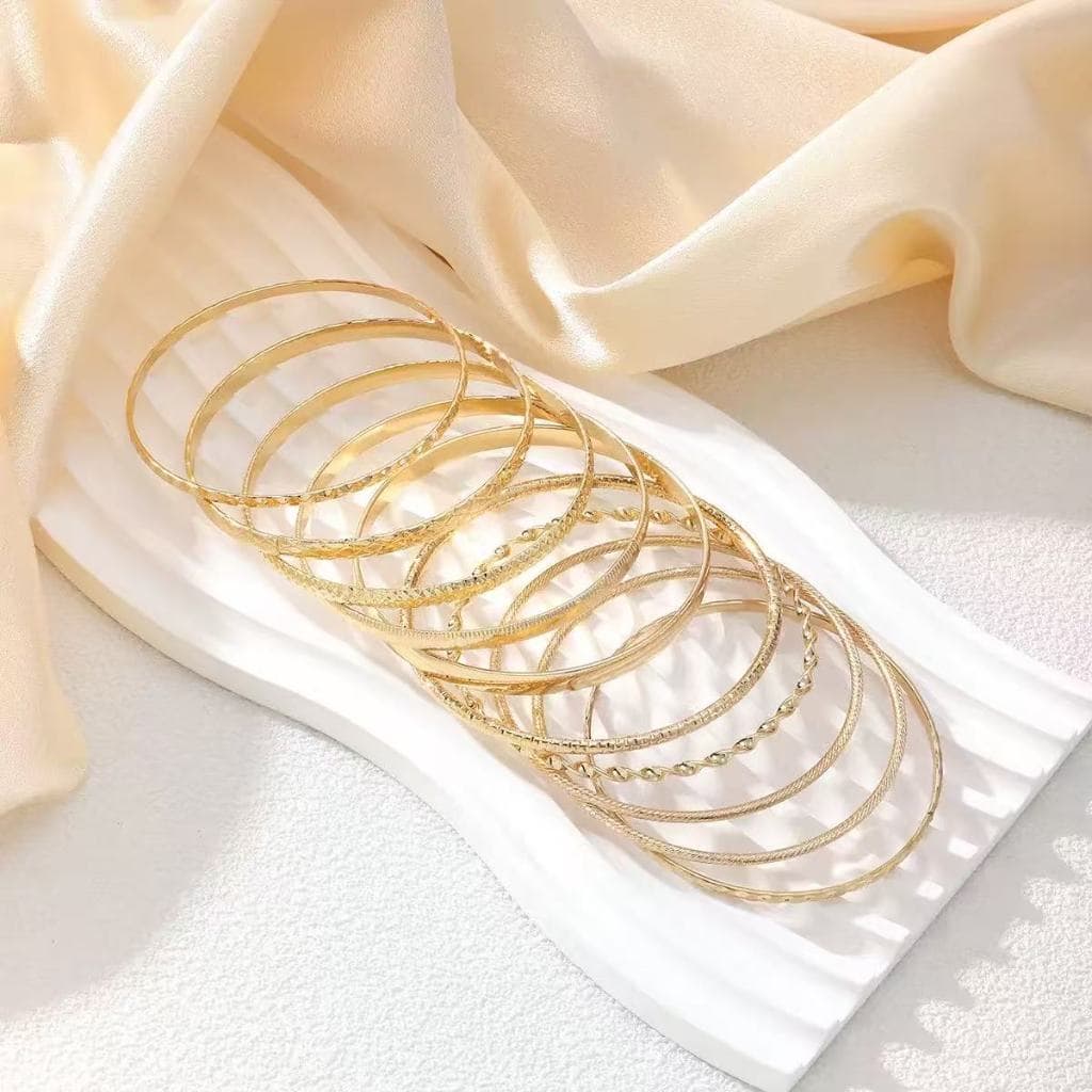 Kit Presente Pulseira Feminina 9 Peças Dourada Aço Inoxidável Anti-alérgico Diversas Texturas