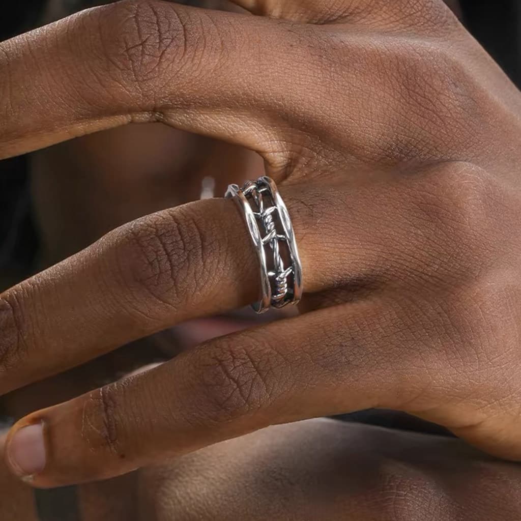 anel anel solitario Aqui Design sentimento angustiado oco torção anel masculino Hip Hop na moda europeu americano Retro