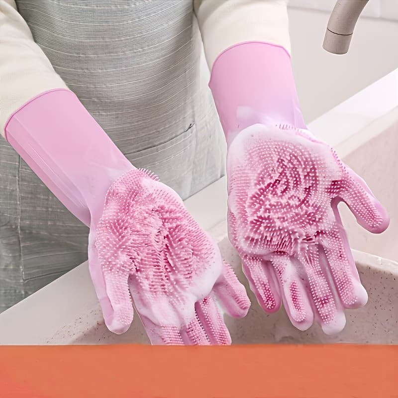 Um par de luvas de Silicone reutilizáveis, adequadas para limpeza de cozinha doméstica