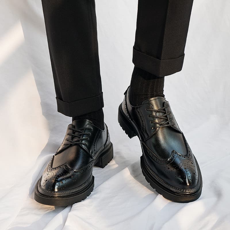 Outono Brock sapatos de couro masculino negócios Formal sapatos de couro juventude preto Casual britânico aumentando sap