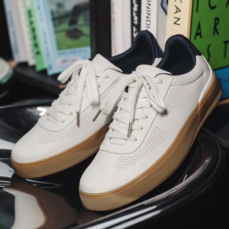 Sapatos de treinamento alemão masculino respirável sapatos brancos na moda 2026 novo estilo verão oco tênis All-Match sa