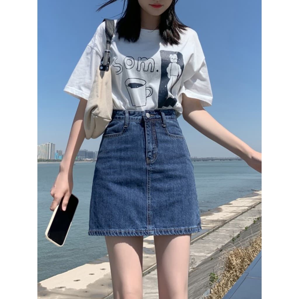 Pequena saia jeans feminina 2026 verão fino a linha saia cintura alta mais magro olhar quente menina Hip-embalado saia c