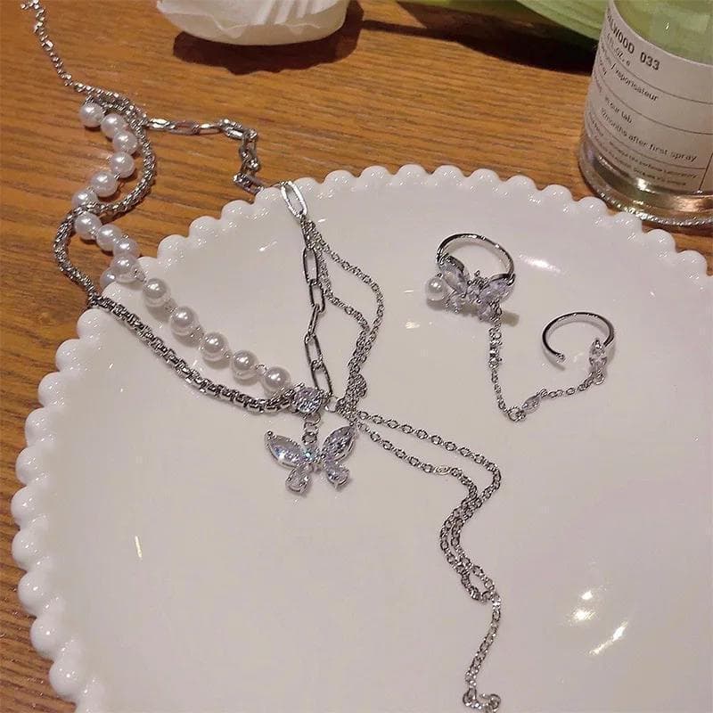 Luz De Luxo Feminino Borboleta Colar Anel Gargantilha Conjunto Bling Cristal Strass Pingente Corrente Pequenos Acessório