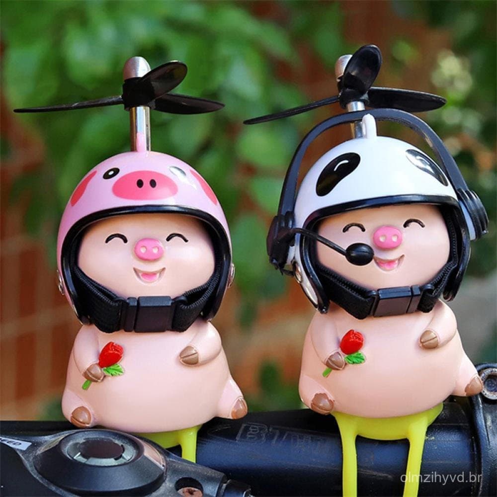 TKEY Porquinho Rosa Fofo com Capacete e Hélice, Ornamento para Carro, Brinquedo Quebrável Movido pelo Vento