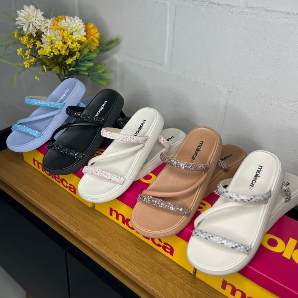 Papete Sandália Feminina Chinelo Com Tiras de Brilho Strass Original