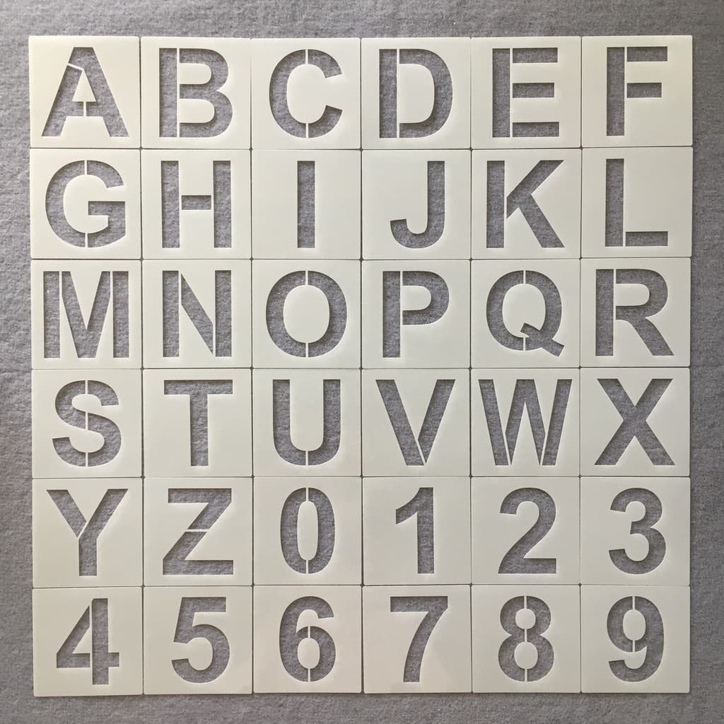 Novo estilo inglês conjunto alfanumérico oco estudante desenho auxiliar pintura em Spray parede Graffiti padrão gravura