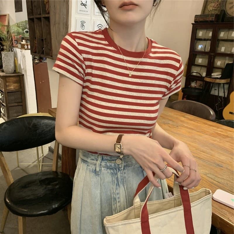 Verão algodão frente ombro contraste cor listrado manga curta camiseta feminina novo estilo nicho Design sentir elegante