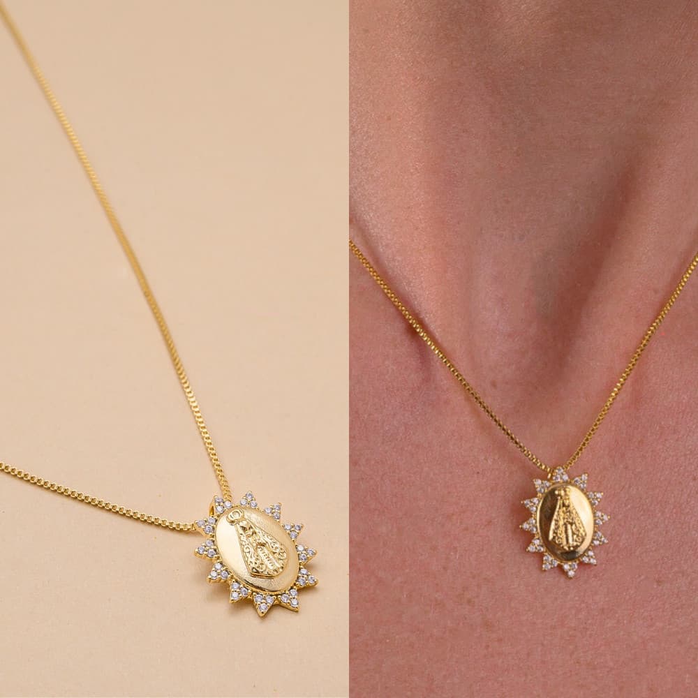 Colar Nossa Senhora Cravejada Delicada com Banho em Ouro 18k