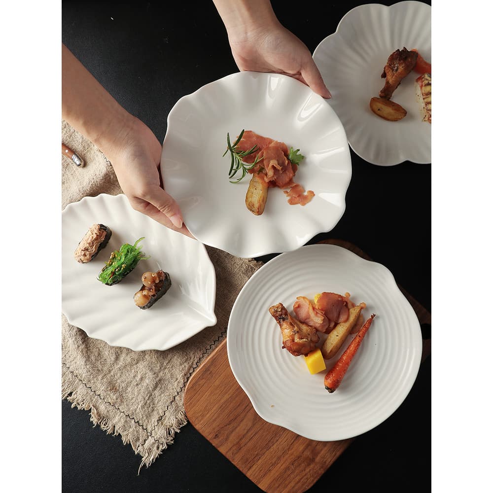 Prato de café da manhã com sensação cerimonial, prato branco estilo ins, prato pequeno para macarrão, salada, lanche cri
