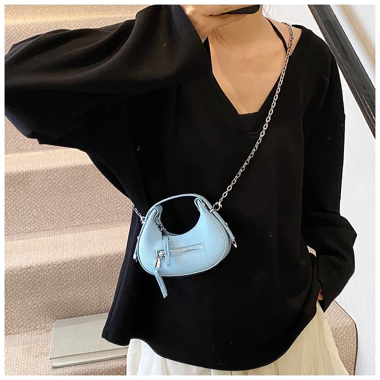 Mini Bolsa Lua com Corrente, Nova Bolsa Transversal 2025, Bolsa Dumpling Versátil e de Moda para Mulheres