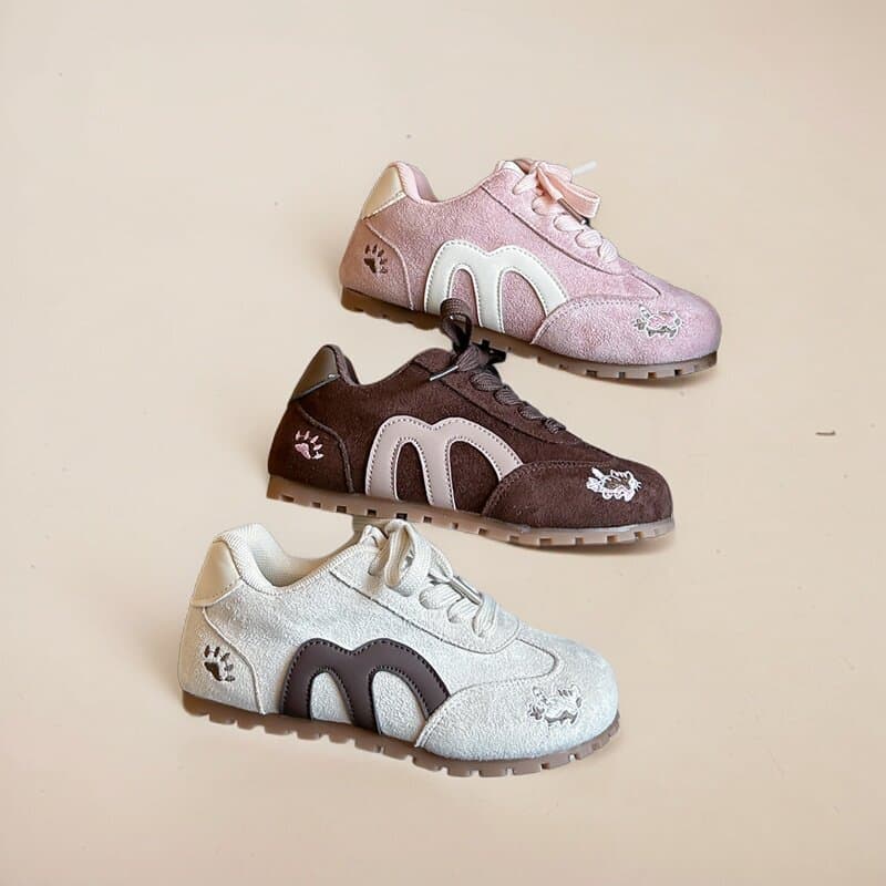 Meninas sapatos primavera 2026 novo estilo crianças sapatos casuais meninas tênis de corrida sola macia esportes Forrest