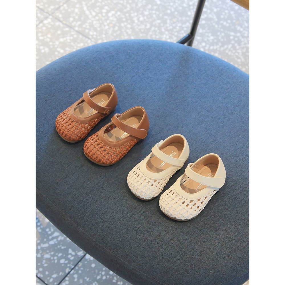 Primavera verão sandálias do bebê meninas oco pequenos sapatos de couro estilo ocidental princesa sapatos sola macia da