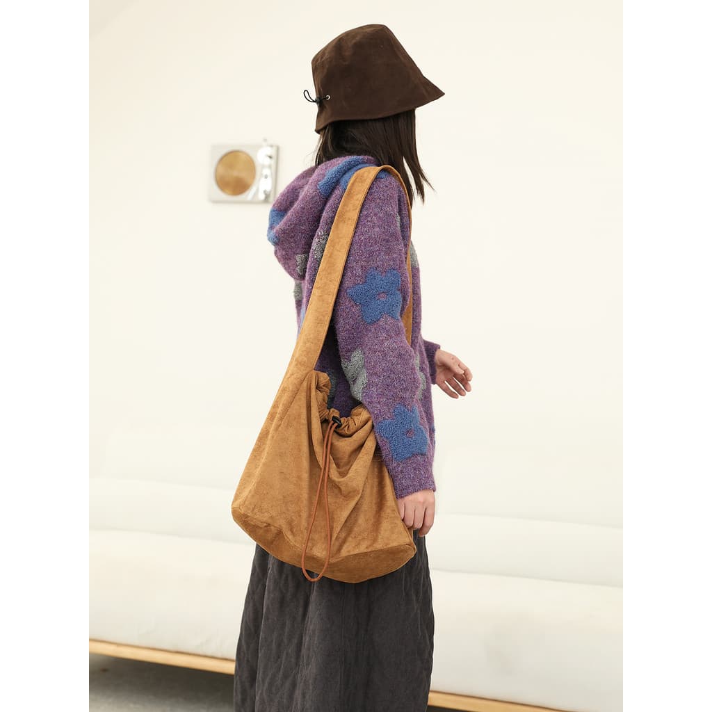 Versão coreana All-Match grande capacidade sacola feminina flanela cordão bolsa de ombro estudante classe bagunça