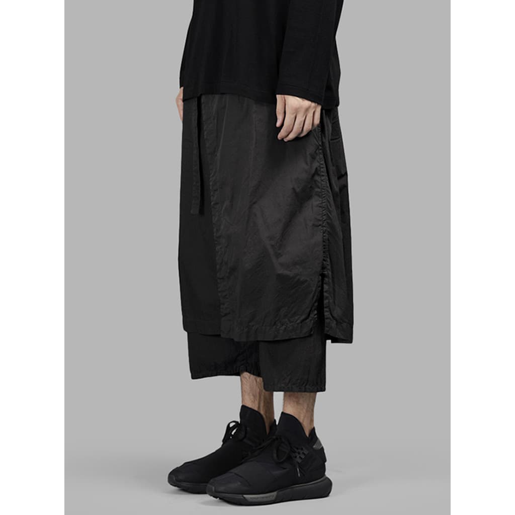 GAOSTUDIOS Preto Desconstrução Laced-Up Dupla Fina Calças Cortadas Japonês Retro Designer Culottes Masculinas Verão