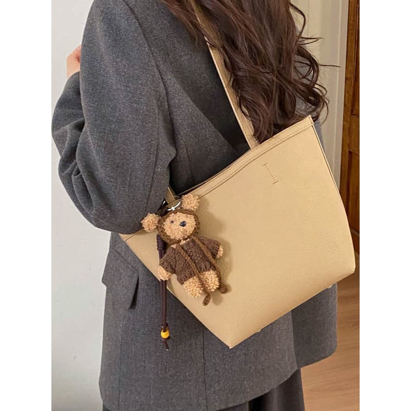 Simples Retro pequeno saco feminino 2026 novo estilo nicho All-Match Commuter um ombro axilas Super quente portátil bald