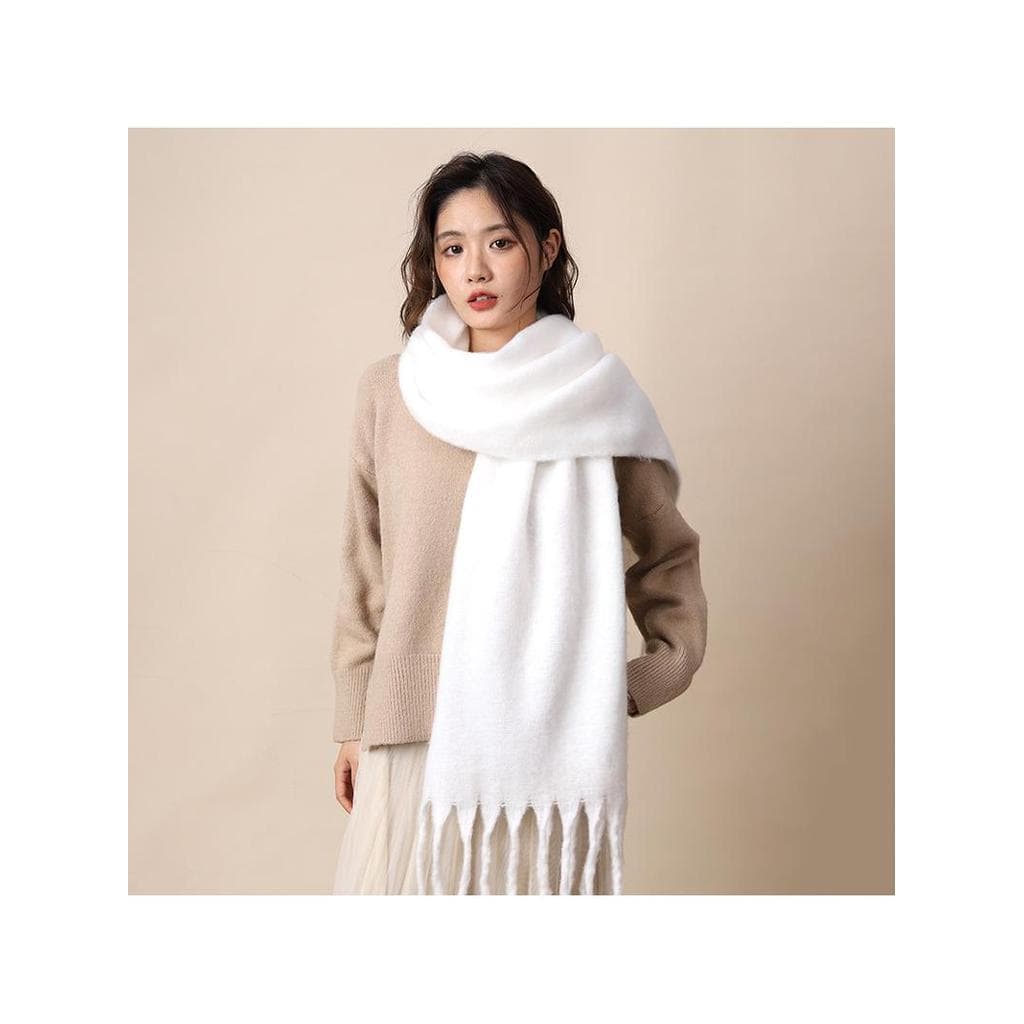 Lenço branco de pelúcia feminino inverno 2024 novo estilo engrossado All-Match quente estilo coreano atmosfera inverno c