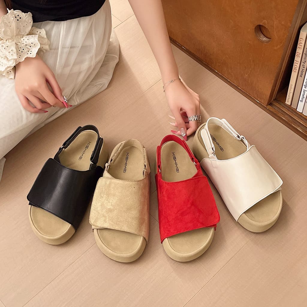 2026 verão novo estilo elegante All-Match Velcro Design estilo Casual férias alça traseira exterior usar chinelos femini