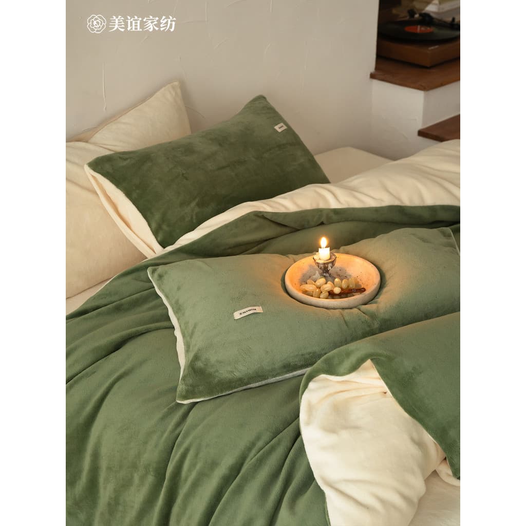 Meiyi|Estilo simples completo fosco leite velo conjunto de quatro peças inverno cor sólida mantendo quente Anti-estático