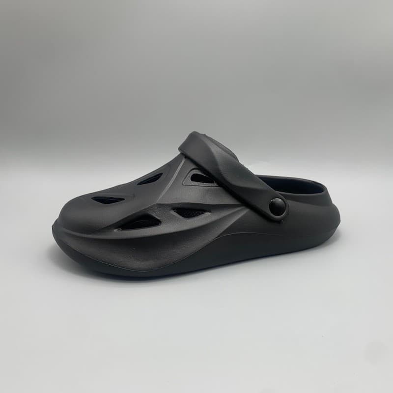 Vazamento-escolha comércio exterior preto buraco sapatos masculinos verão merda-piso EVA masculino Baotou meia chinelos