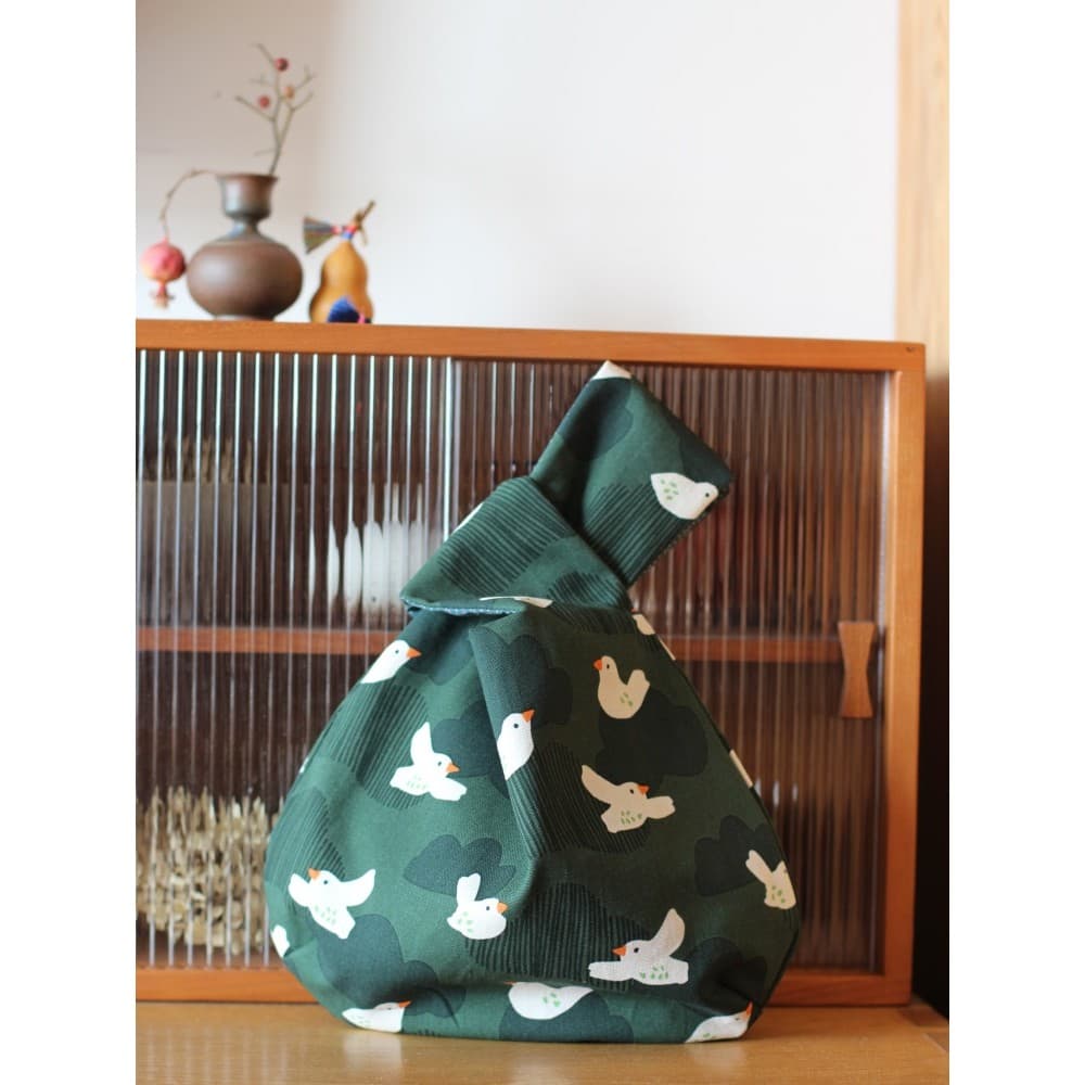 Estilo japonês estilo japonês bolsa de pulso atada bolsa de pulso pequena bolsa artesanal Retro pano saco de mão dupla f