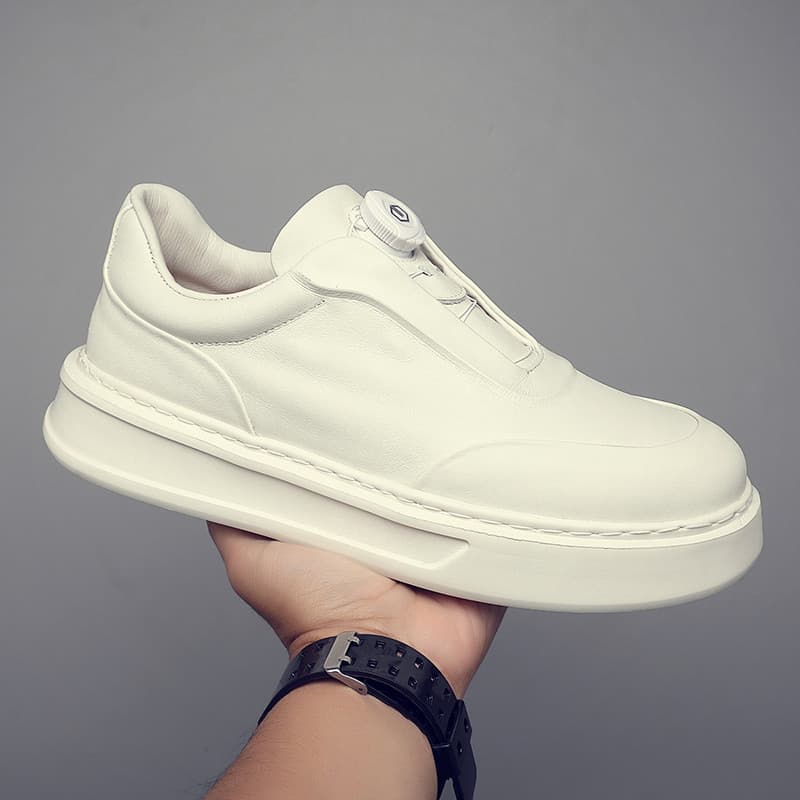 Sapatos masculinos 2026 novo estilo sapatos casuais masculinos de sola grossa sapatos brancos aumentados respirável All-