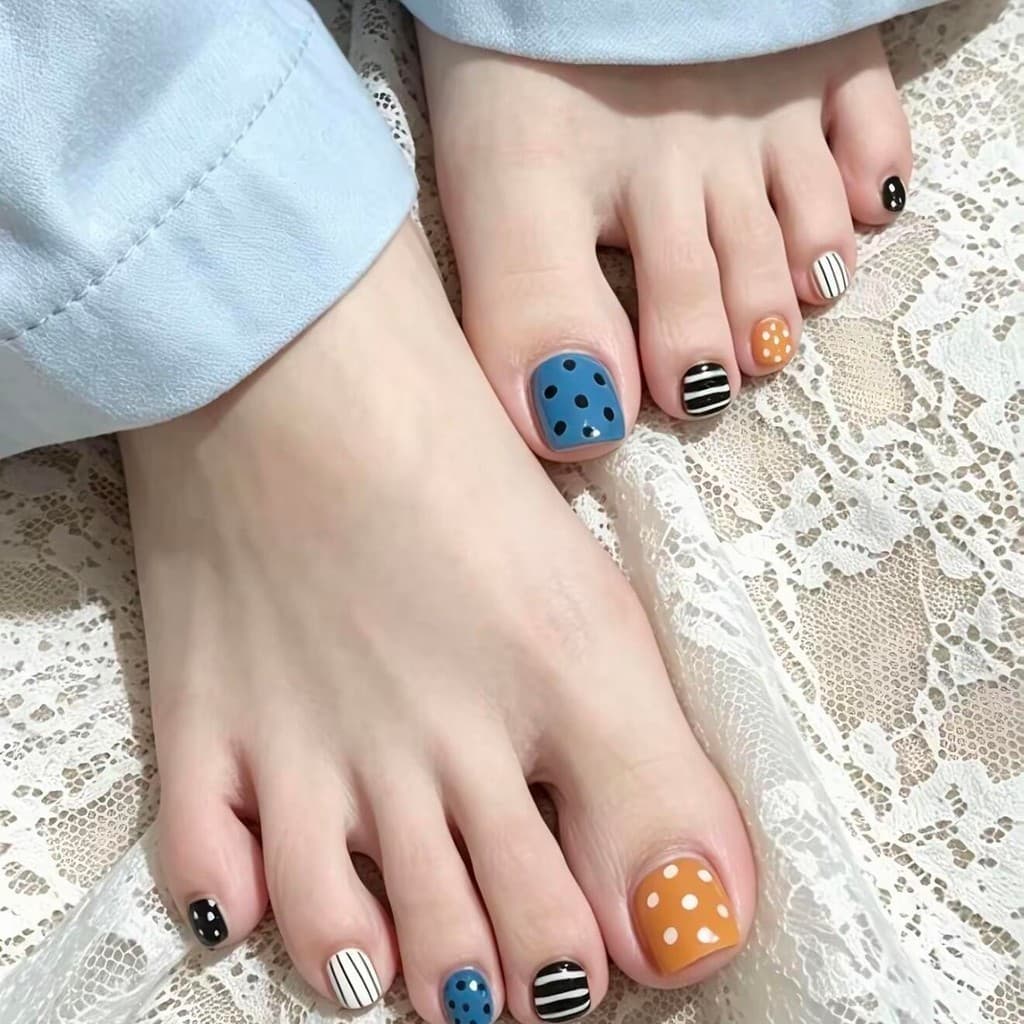 Polka Dot Zebra Handmade Vestindo Toenails High-End Estilo Branco Seaside Beach Temperamento Toda Manicure Artesanal