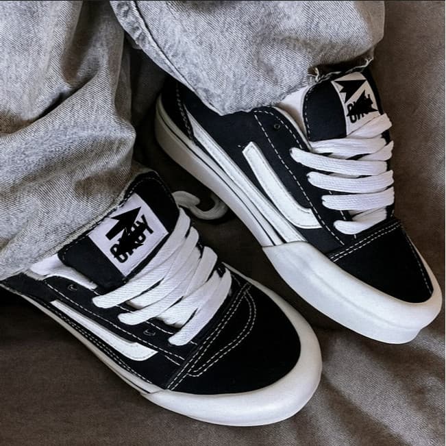 Tenis Conceito Tradicional Masculino Feminino Skatista Casual Camurça 34 ao 43 Preto Branco