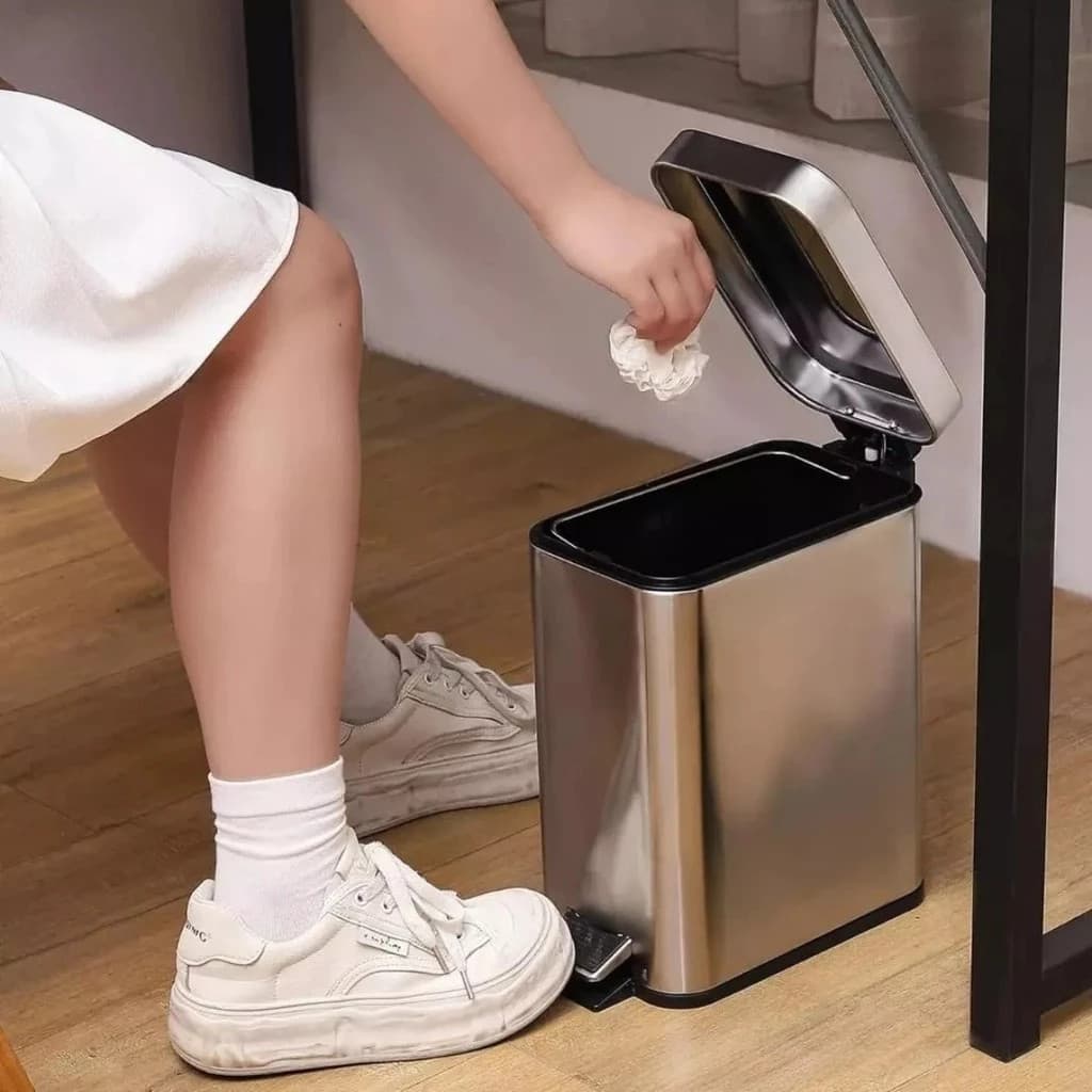 Balde Lixo Simples Banheiro Cozinha Lixeira Doméstica Compacta Cesto Resíduos Ambiente